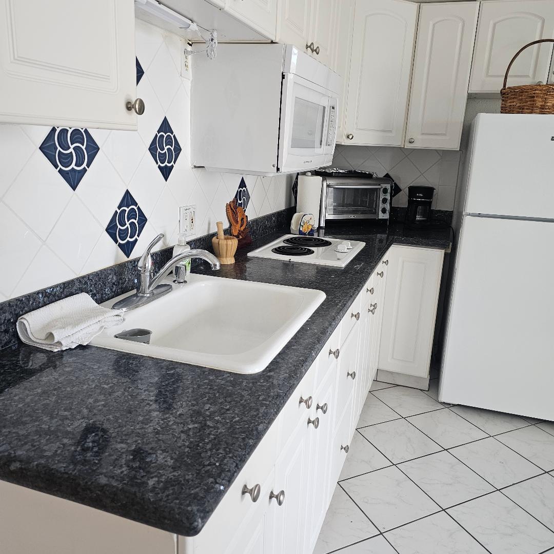 2440 Kuhio Avenue #803